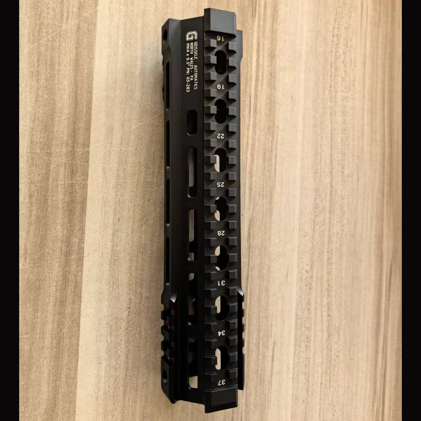 Metal Rifle MK16 SLR M-Lok Slim Free Float M-LOK Handguard Rifle Scope Mount with Steel Nut Hunting For  M4 M16 AR10 AR15 UAGI