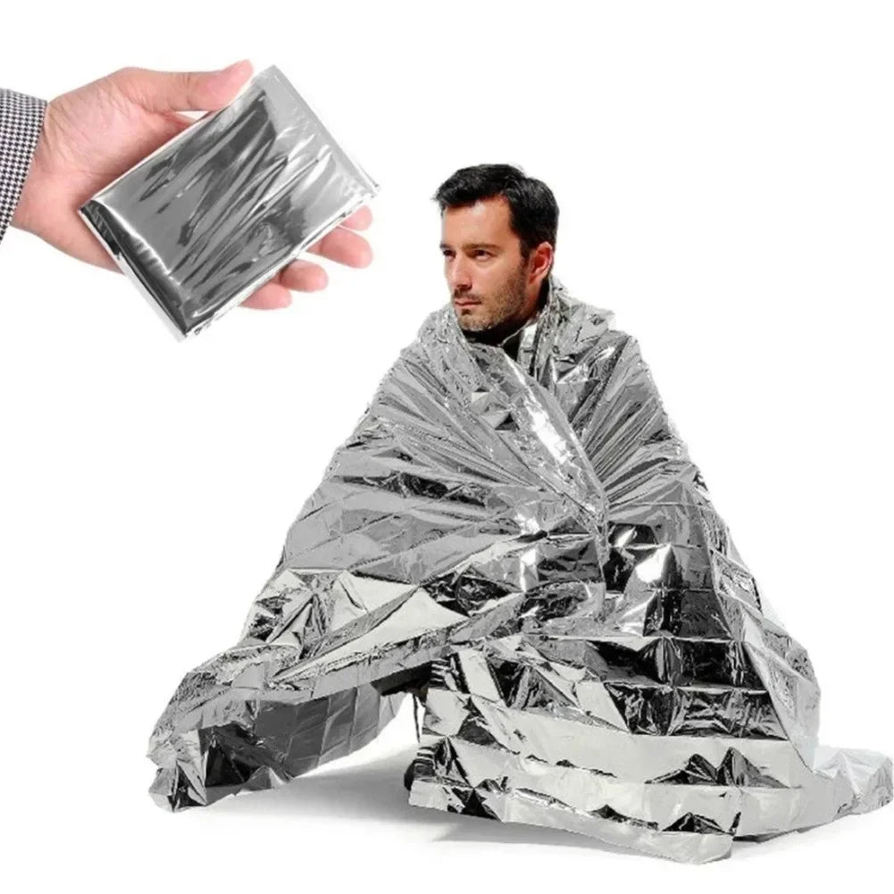 20PCS Outdoor Emergency Blanket, Survival First Aid Kit, Windproof Insulation, Lifesaving Foil Thermal Rescue Blanket